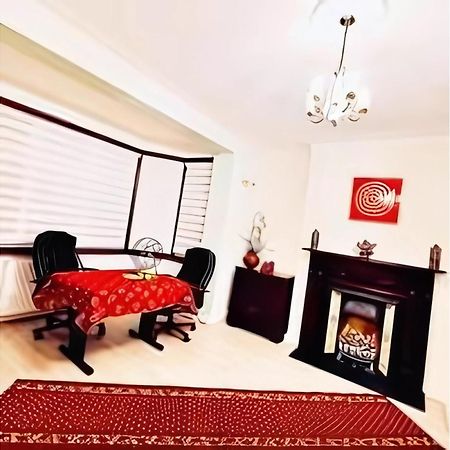 Beautiful Double En-Suite Room, Separate Entrance, Ilford, Central Line Gants Hill, Free Parking Extérieur photo