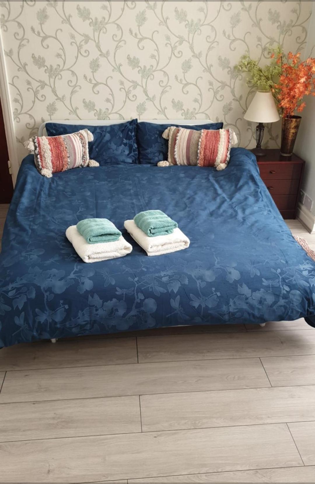 Beautiful Double En-Suite Room, Separate Entrance, Ilford, Central Line Gants Hill, Free Parking Extérieur photo